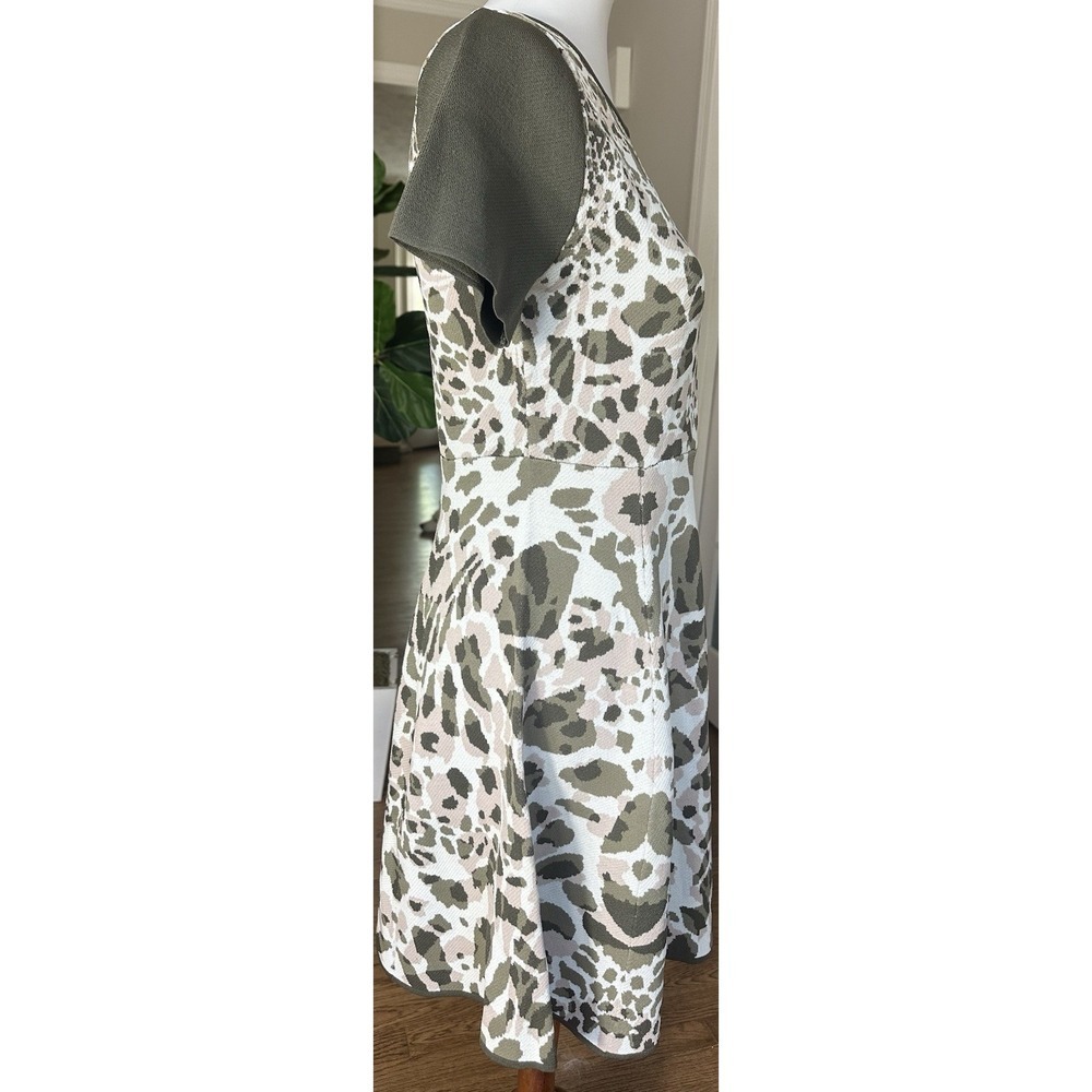 Catherine Malandrino Olive Green Animal Print Fit & Flare Dress Size M - Picture 5 of 8